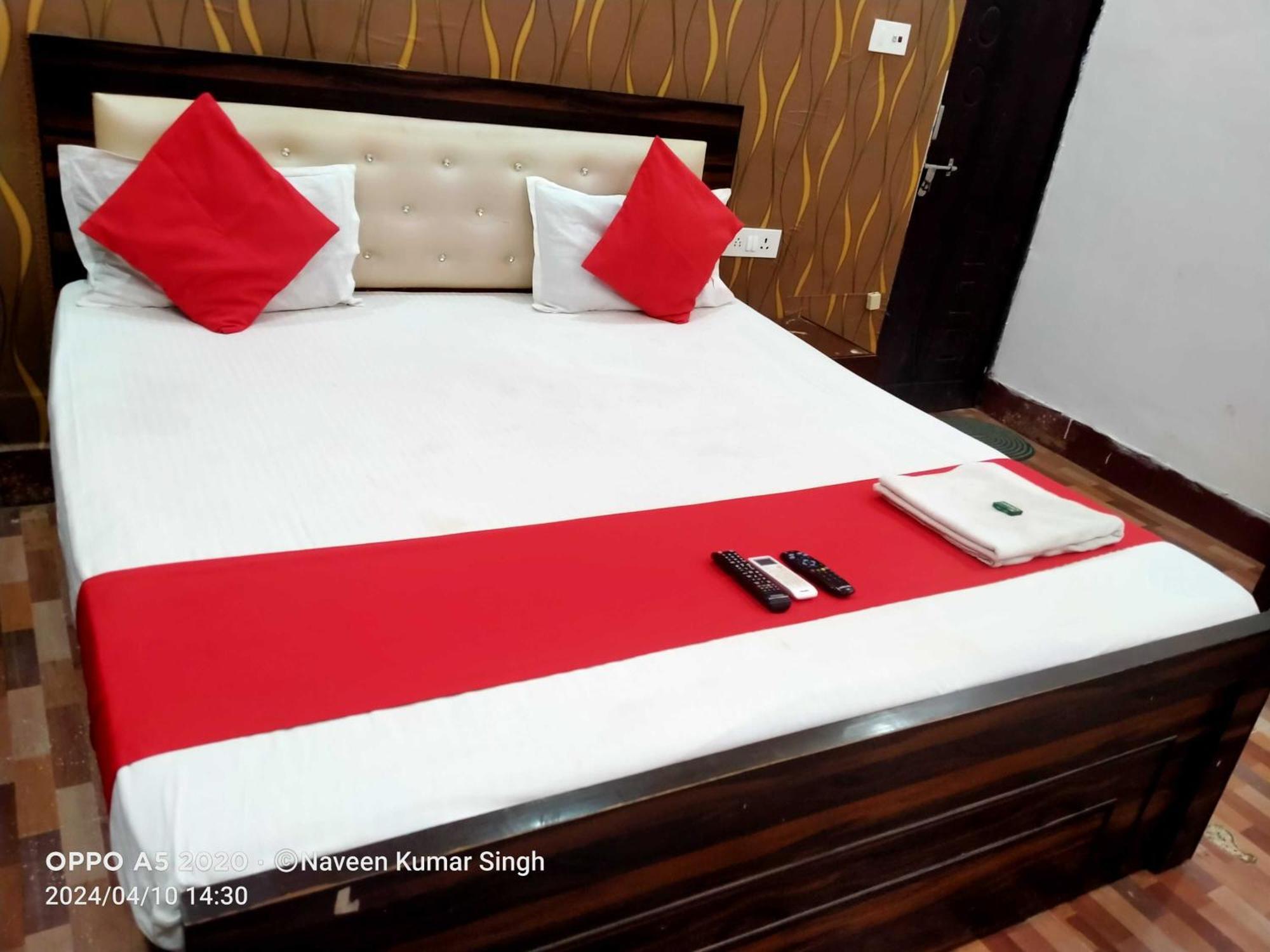 Hotel O Prayag Villa Allāhābād Junction المظهر الخارجي الصورة